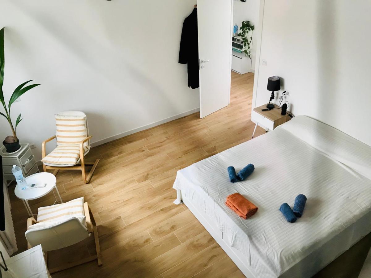 Stanza E Bagno Privato, Idromassaggio Con Extra Fee, In Appartamento Ferrara Bagian luar foto