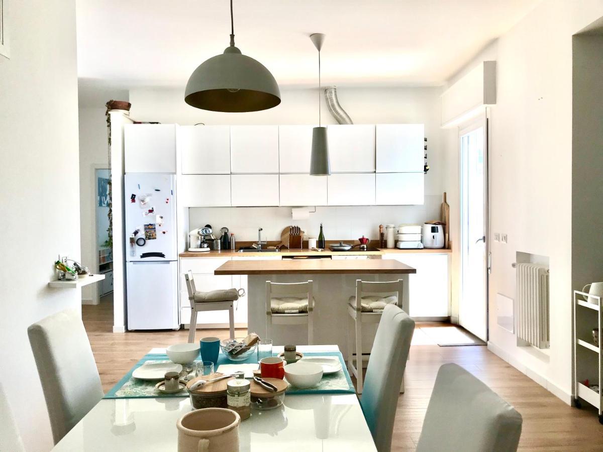 Stanza E Bagno Privato, Idromassaggio Con Extra Fee, In Appartamento Ferrara Bagian luar foto