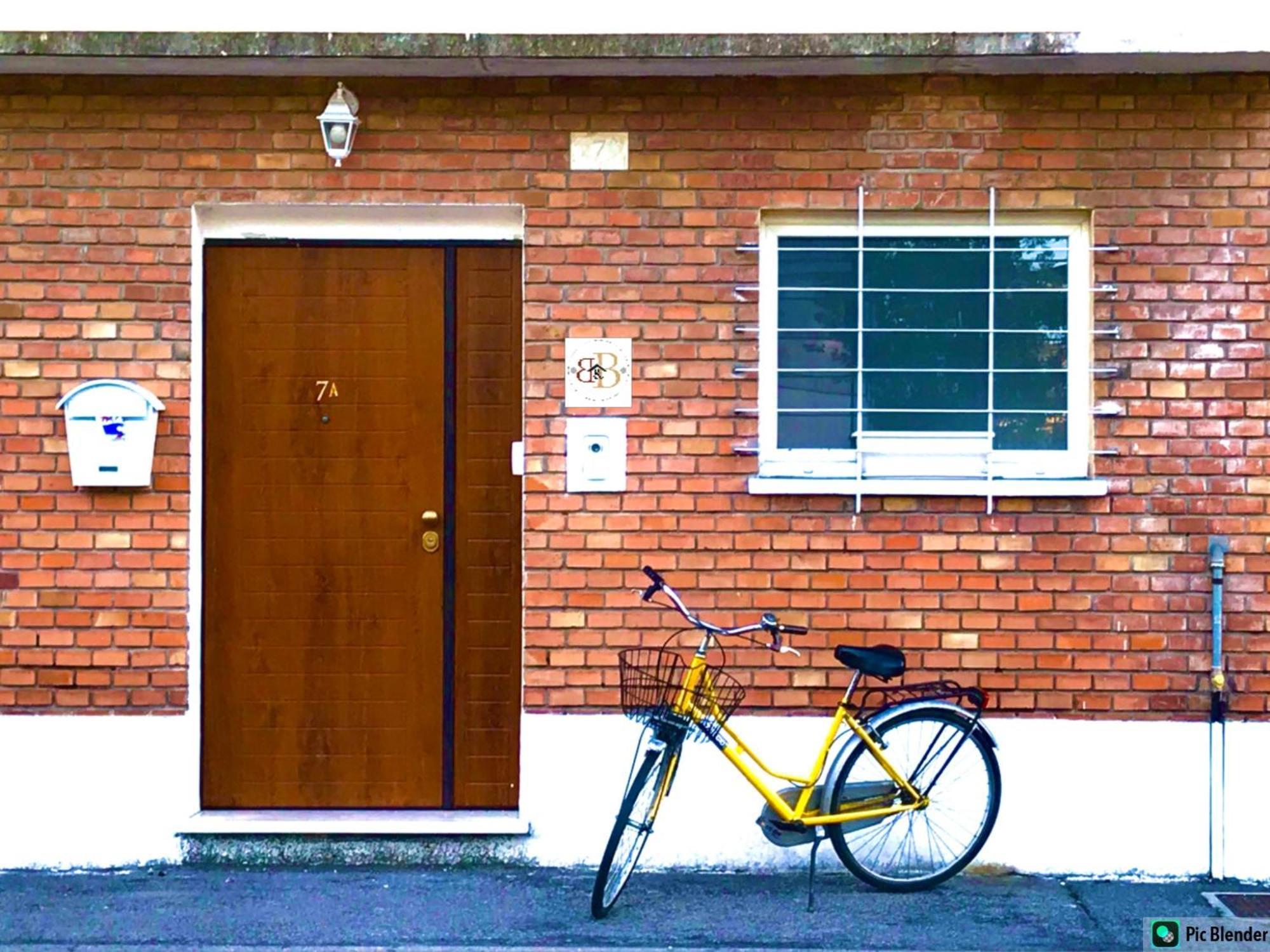 Stanza E Bagno Privato, Idromassaggio Con Extra Fee, In Appartamento Ferrara Bagian luar foto